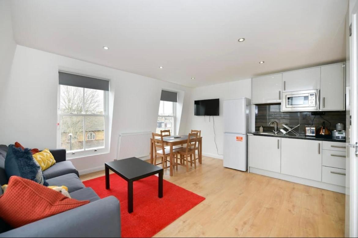 Lovely 2 Bedroom Serviced Penthouse Battersea Park Road Londres Exterior foto